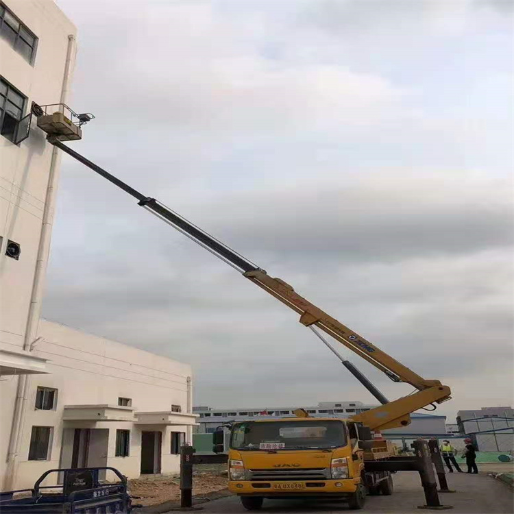 垦利县附近高空车出租|市政施工/设备安装专用|随叫随到|亿立达设备租赁